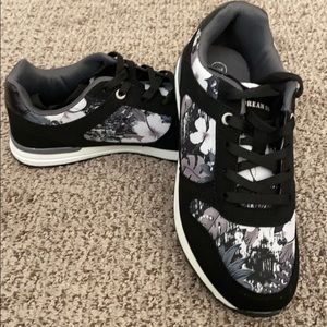 Dream Seek Vacay Tennis Shoes